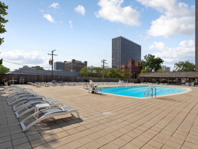 4250 N Marine Drive 1226, Chicago, IL 60613