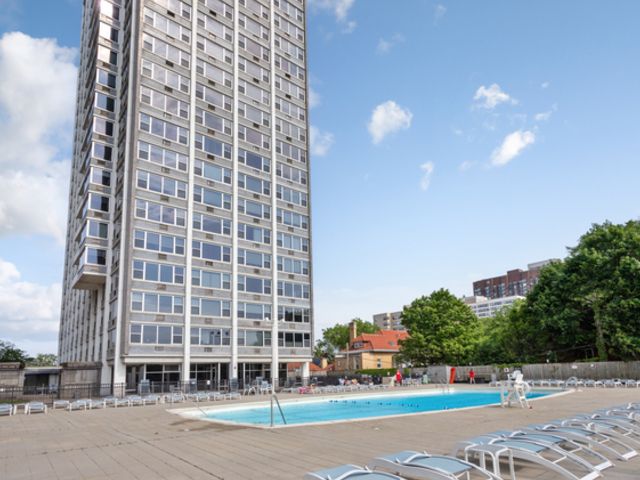 4250 N Marine Drive 1226, Chicago, IL 60613