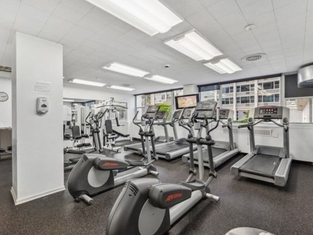4250 N Marine Drive 1226, Chicago, IL 60613