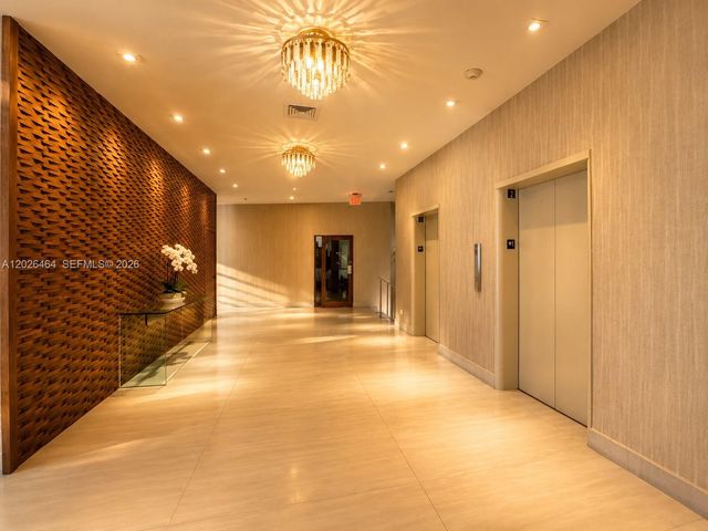 5401 Collins Avenue 1022, Miami Beach, FL 33140