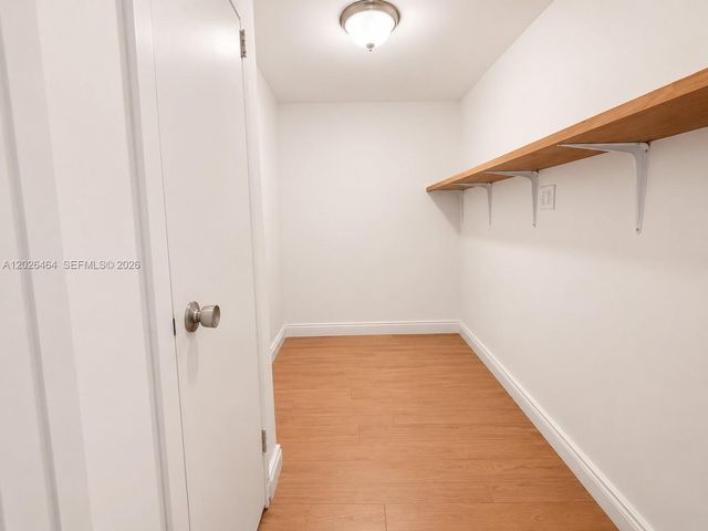 5401 Collins Avenue 1022, Miami Beach, FL 33140