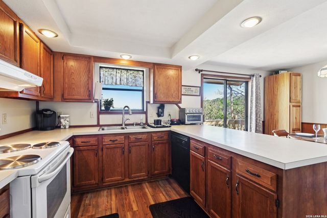 115 Codrington, Kerrville, TX 78028