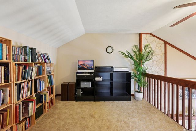 115 Codrington, Kerrville, TX 78028