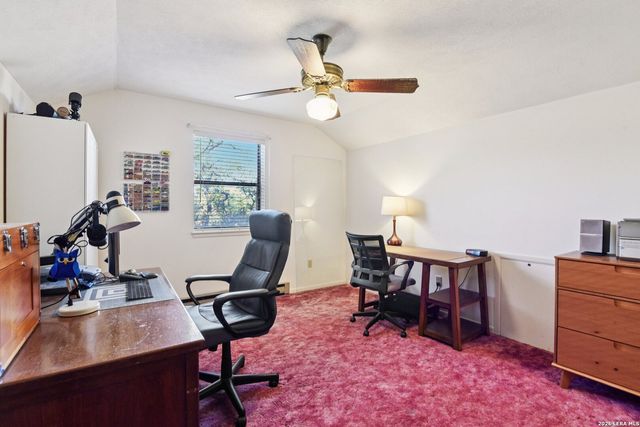 115 Codrington, Kerrville, TX 78028