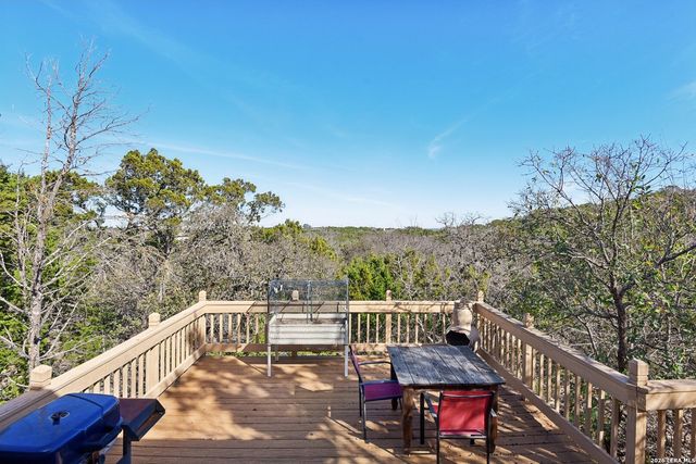 115 Codrington, Kerrville, TX 78028