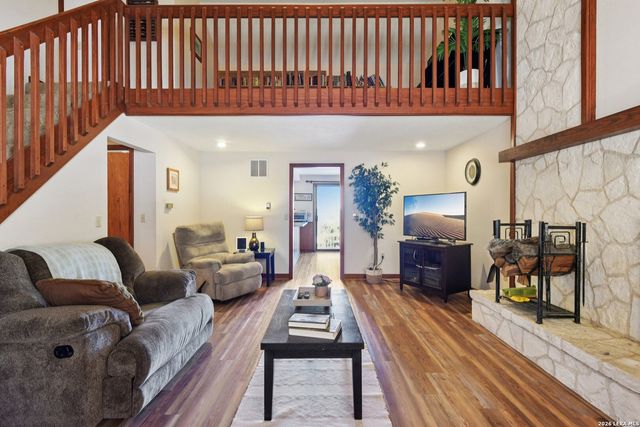 115 Codrington, Kerrville, TX 78028