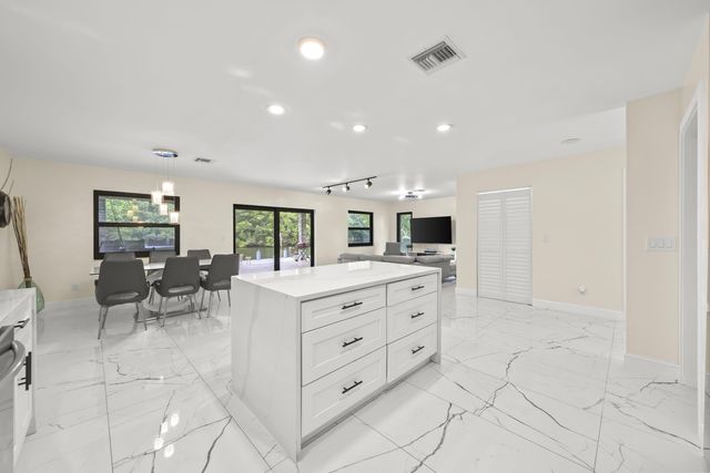 4406 SW 35th Avenue, Fort Lauderdale, FL 33312