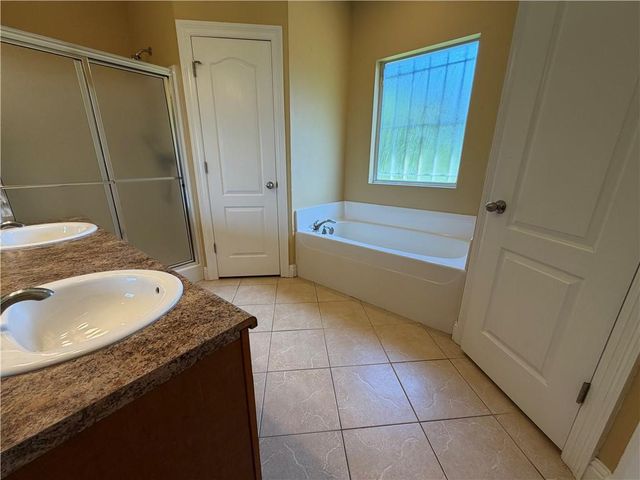 8592 Jeff Hamilton Road, Mobile, AL 36695