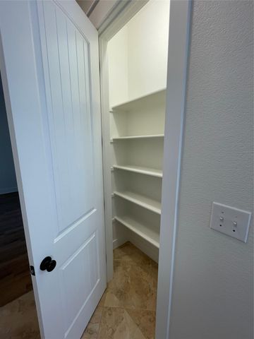 706 W Lockhart ST, Kyle, TX 78640