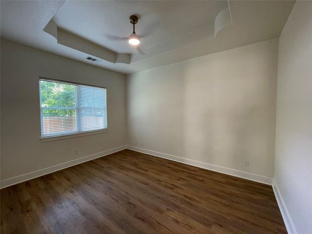 706 W Lockhart ST, Kyle, TX 78640