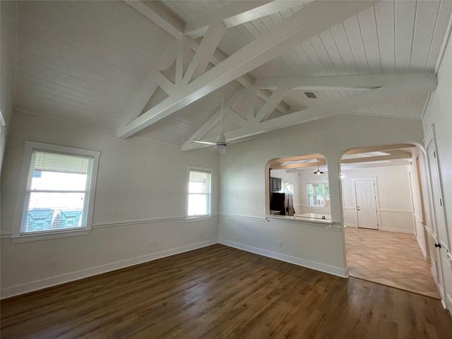 706 W Lockhart ST, Kyle, TX 78640