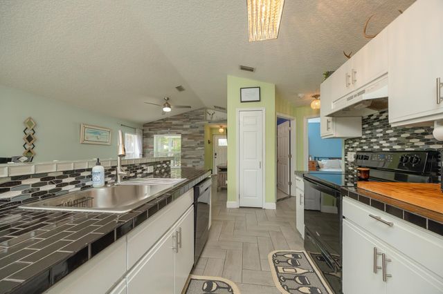 1160 N Volusia St, St Augustine, FL 32084