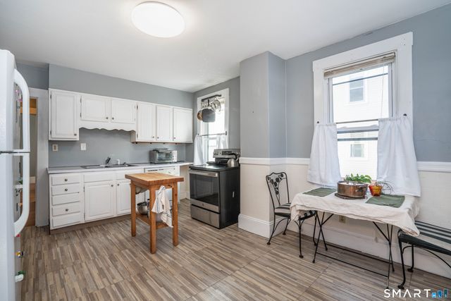 109 Grennan Road, West Hartford, CT 06107