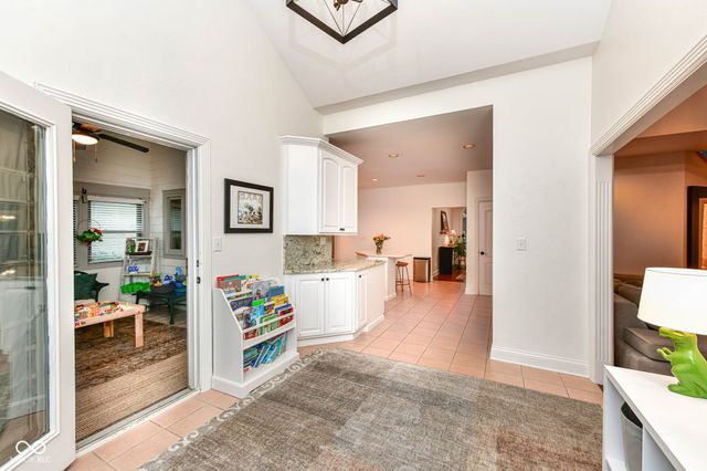 11718 Whisper Bay Court, Carmel, IN 46033