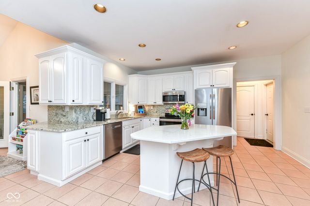 11718 Whisper Bay Court, Carmel, IN 46033