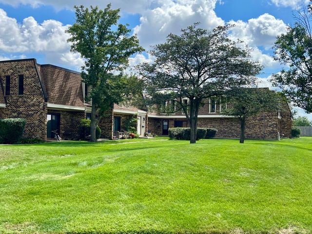 7816 WOODWARD Avenue 40-4G, Woodridge, IL 60517