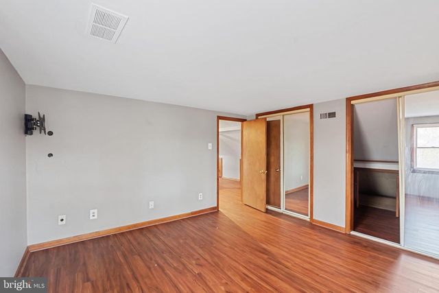 60 PALETHORPE AVE, Clementon, NJ 08021