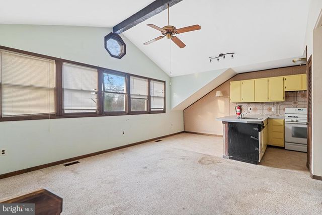 60 PALETHORPE AVE, Clementon, NJ 08021