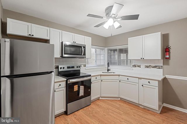 60 PALETHORPE AVE, Clementon, NJ 08021