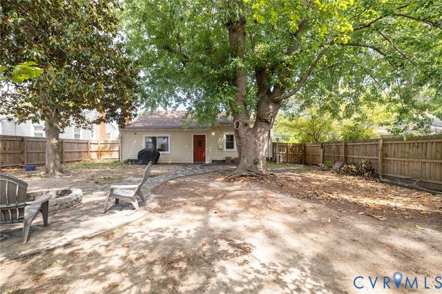 6008 Clover Ln, Henrico, VA 23228