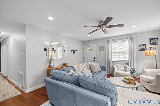 6008 Clover Ln, Henrico, VA 23228