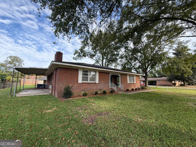 412 Roberson Street, Dublin, GA 31021