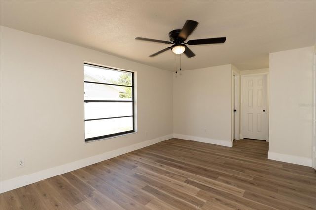 9501 CAMDEN HILL COURT, Tampa, FL 33615