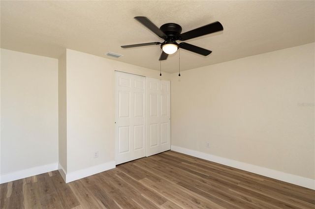 9501 CAMDEN HILL COURT, Tampa, FL 33615