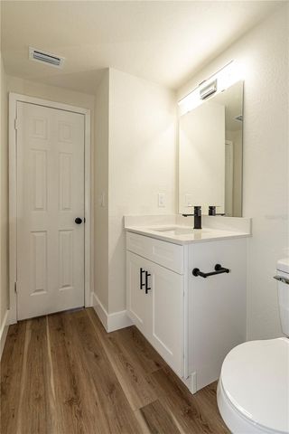 9501 CAMDEN HILL COURT, Tampa, FL 33615