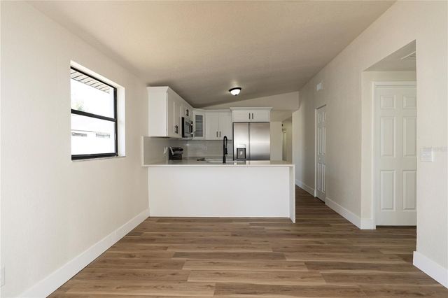 9501 CAMDEN HILL COURT, Tampa, FL 33615