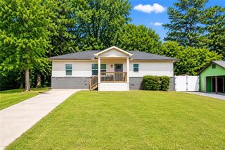 1639 Bridgeport Drive NW, Atlanta, GA 30318