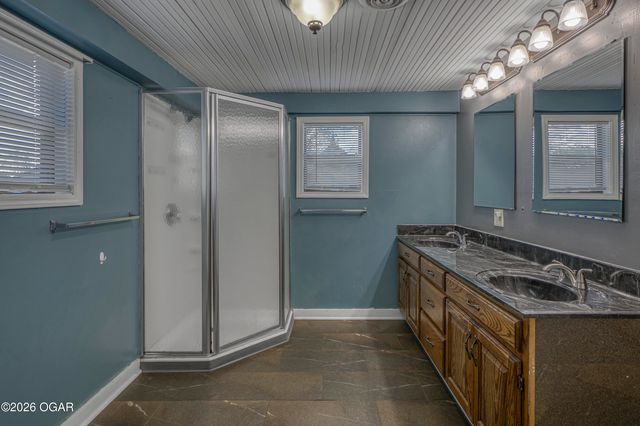 2115 S Byers Avenue, Joplin, MO 64804