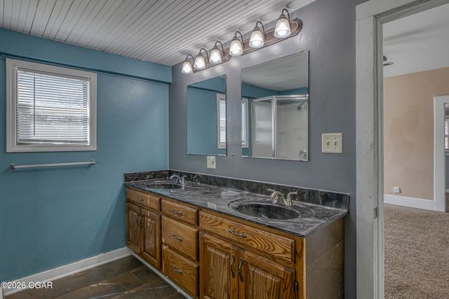 2115 S Byers Avenue, Joplin, MO 64804