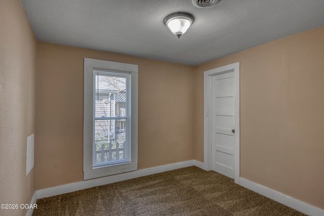 2115 S Byers Avenue, Joplin, MO 64804