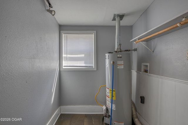 2115 S Byers Avenue, Joplin, MO 64804