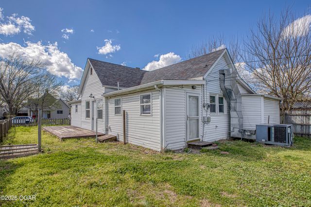 2115 S Byers Avenue, Joplin, MO 64804