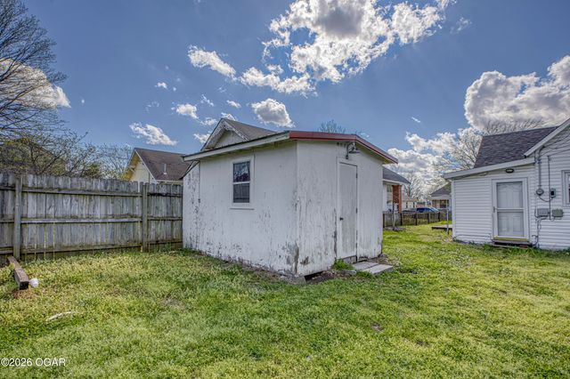 2115 S Byers Avenue, Joplin, MO 64804