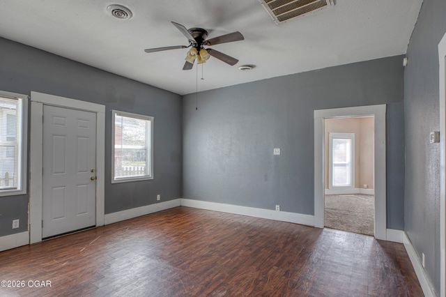 2115 S Byers Avenue, Joplin, MO 64804