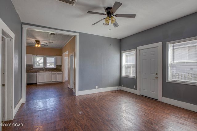 2115 S Byers Avenue, Joplin, MO 64804