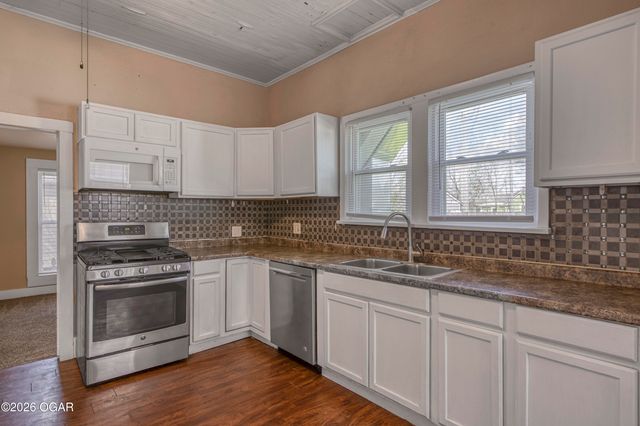 2115 S Byers Avenue, Joplin, MO 64804