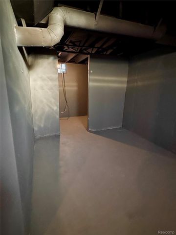 17028 W Chicago Street, Detroit, MI 48228