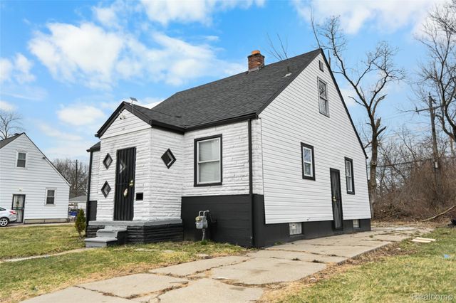 17028 W Chicago Street, Detroit, MI 48228