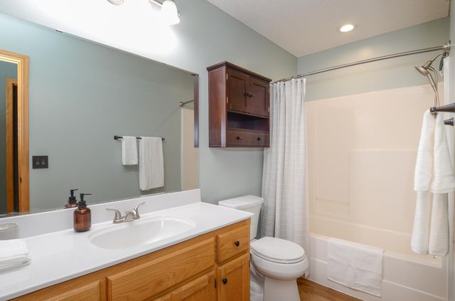 21536 Killdeer Street NW, Oak Grove, MN 55011