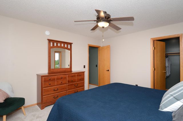 21536 Killdeer Street NW, Oak Grove, MN 55011