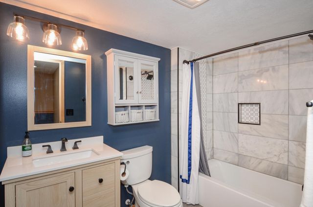 21536 Killdeer Street NW, Oak Grove, MN 55011