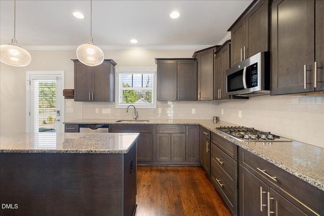 128 Heathgreen Drive, Clayton, NC 27527