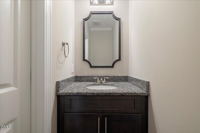 128 Heathgreen Drive, Clayton, NC 27527