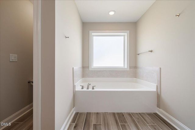 128 Heathgreen Drive, Clayton, NC 27527