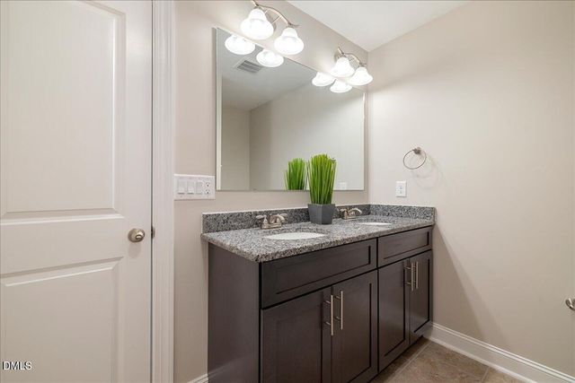 128 Heathgreen Drive, Clayton, NC 27527