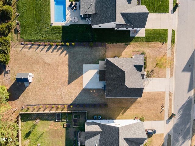 128 Heathgreen Drive, Clayton, NC 27527